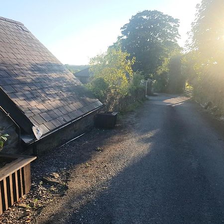 De-Vollard, Cornish Cottage, Lovely Village サルタッシュ エクステリア 写真